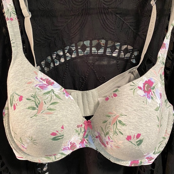 Like new bra! - Picture 1 of 4